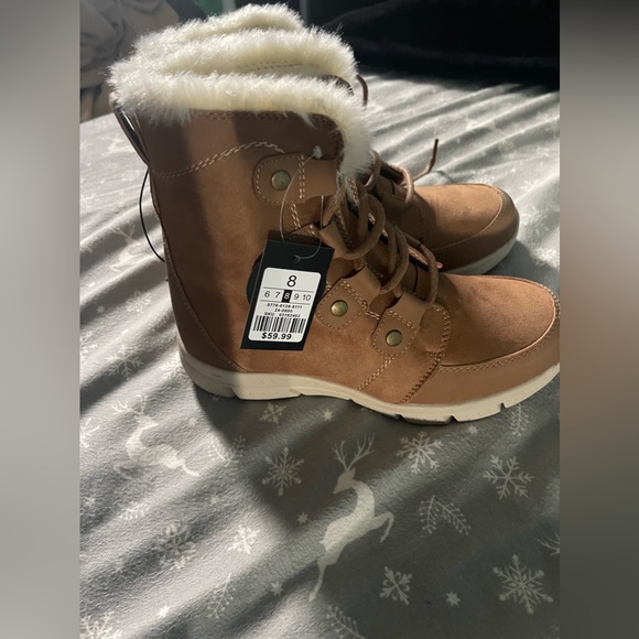 Streetwear Society Shoes - 2/15$ NWT Brown Boots size 8 Womens
